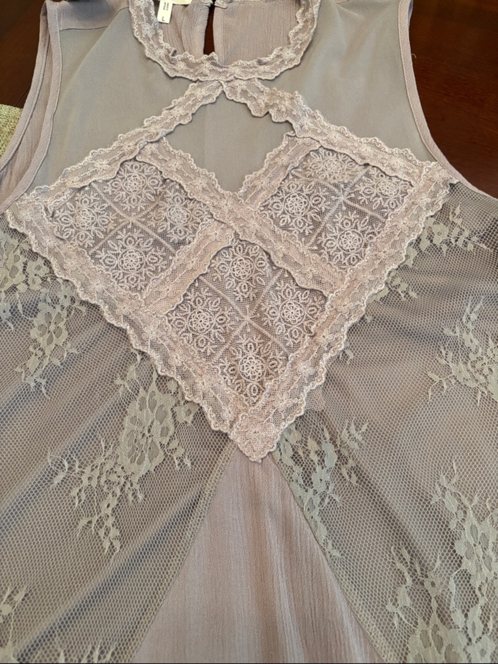 Lace Appliqué Sleeveless Mesh Top in Light lavender - NEW with tag